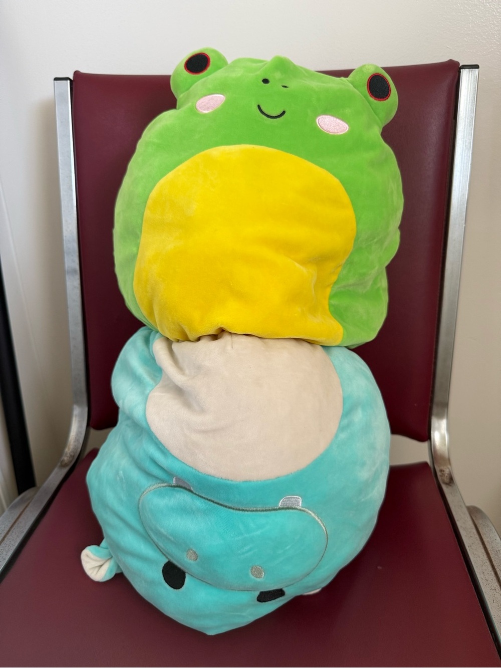 Squishmallow 12" Flip-A-Mallow Wendy the Frog & Hank the Hippo Reversible Plush